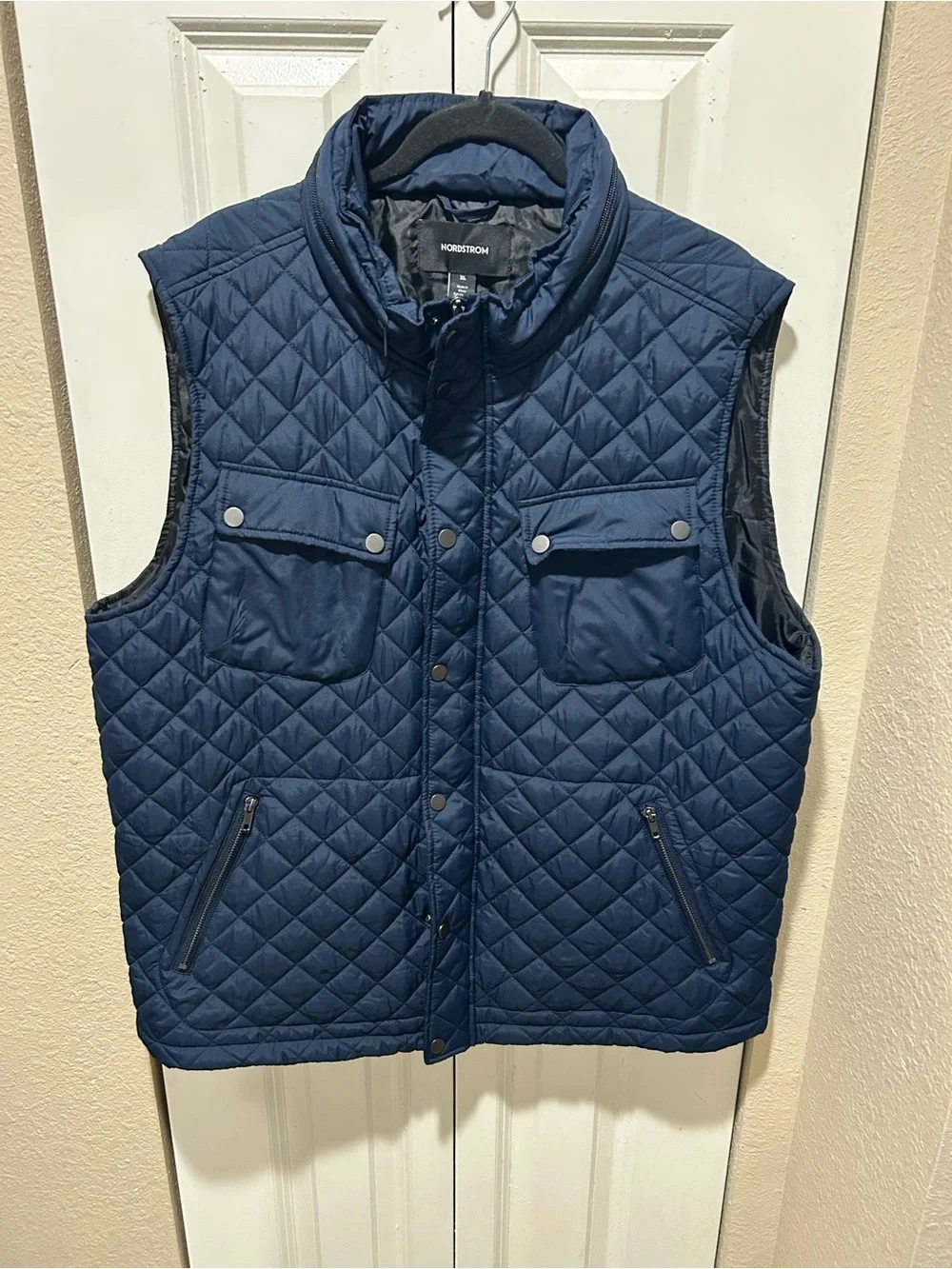 NWT Nordstrom Men’s Quilted Vest Navy Hooded , XL